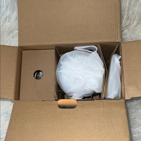 NIB Motorola VM36XL Touch Connect 5 HD Wi-Fi Video Baby Monitor/Touch Screen